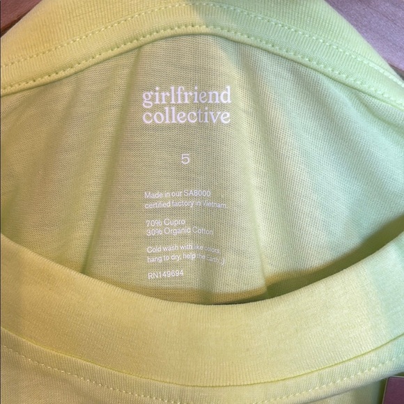 NWT Girlfriend Collective Men’s Neon Green Cupro Tshirt - Picture 2 of 7